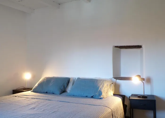 Elegant Traditional Steps From The Lake, With Garden And Panoramic Terrace *