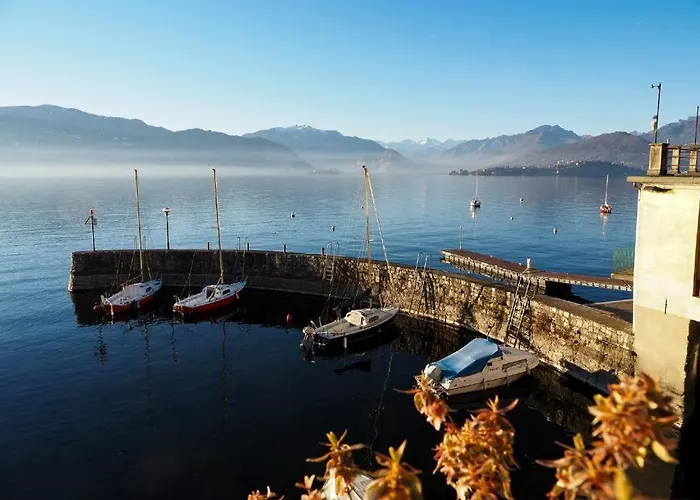 Elegant Traditional Steps From The Lake, With Garden And Panoramic Terrace * Cerro (Laveno-Mombello)