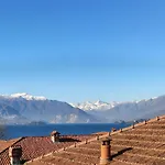 Elegant Traditional Steps From The Lake, With Garden And Panoramic Terrace *