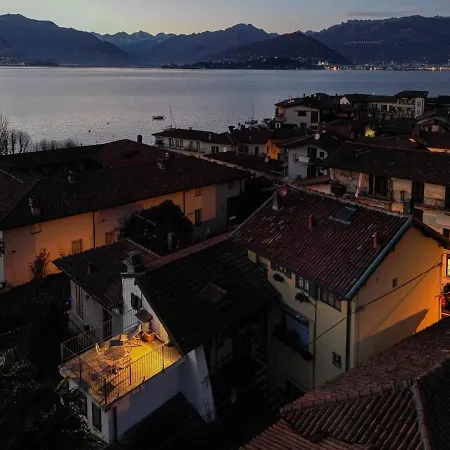 Vakantiehuis Elegant Traditional Steps From The Lake, With Garden And Panoramic Terrace Cerro (Laveno-Mombello)