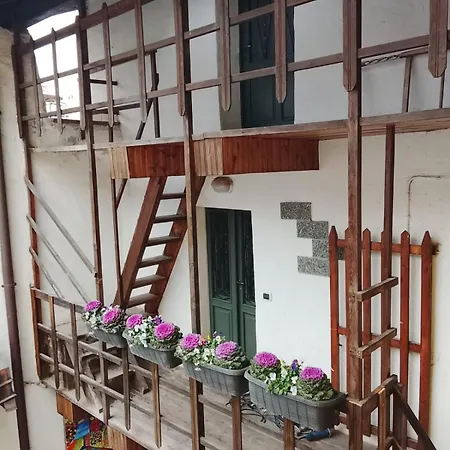 Elegant Traditional Steps From The Lake, With Garden And Panoramic Terrace Vakantiehuis *