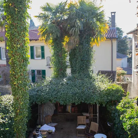 Elegant Traditional Steps From The Lake, With Garden And Panoramic Terrace Cerro (Laveno-Mombello)