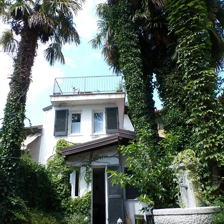 Holiday home Elegant Traditional Steps From The Lake, With Garden And Panoramic Terrace *