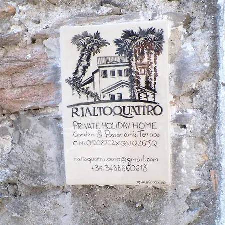 Elegant Traditional Steps From The Lake, With Garden And Panoramic Terrace