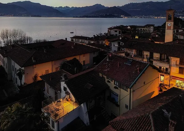Feriehus Elegant Traditional Steps From The Lake, With Garden And Panoramic Terrace Cerro (Laveno-Mombello)