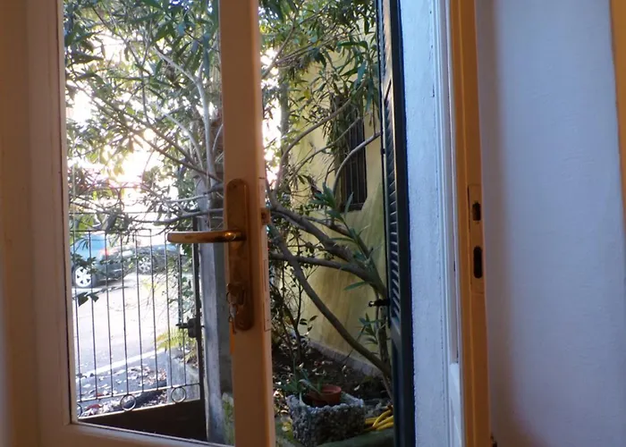 Holiday home Elegant Traditional Steps From The Lake, With Garden And Panoramic Terrace Cerro (Laveno-Mombello)