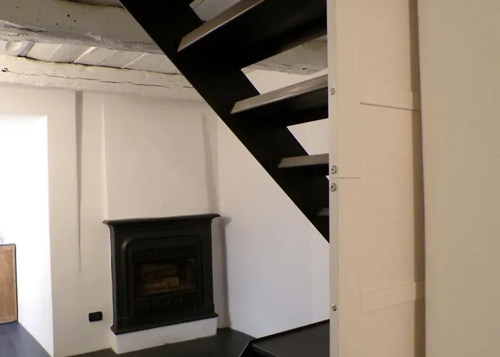 Elegant Traditional Steps From The Lake, With Garden And Panoramic Terrace Holiday home