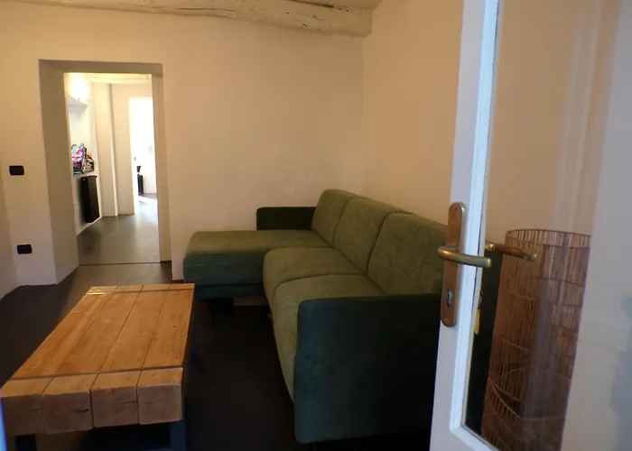 Elegant Traditional Steps From The Lake, With Garden And Panoramic Terrace Cerro (Laveno-Mombello)