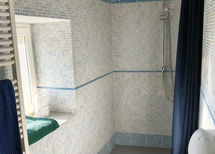 Elegant Traditional Steps From The Lake, With Garden And Panoramic Terrace Cerro (Laveno-Mombello)